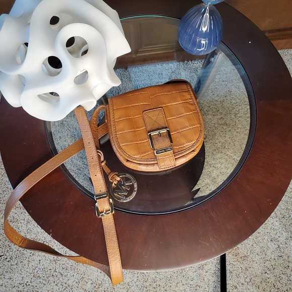 Michael Kors Leather Crocodile Print Saddle Bag - Picture 3 of 16